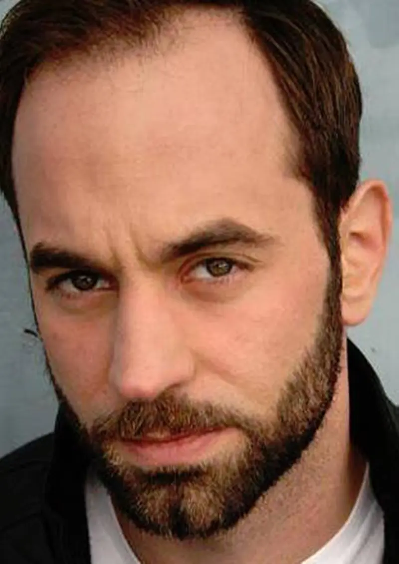 Mike Langhans - Alumni der Athanor Akademie Schauspielschule Passau