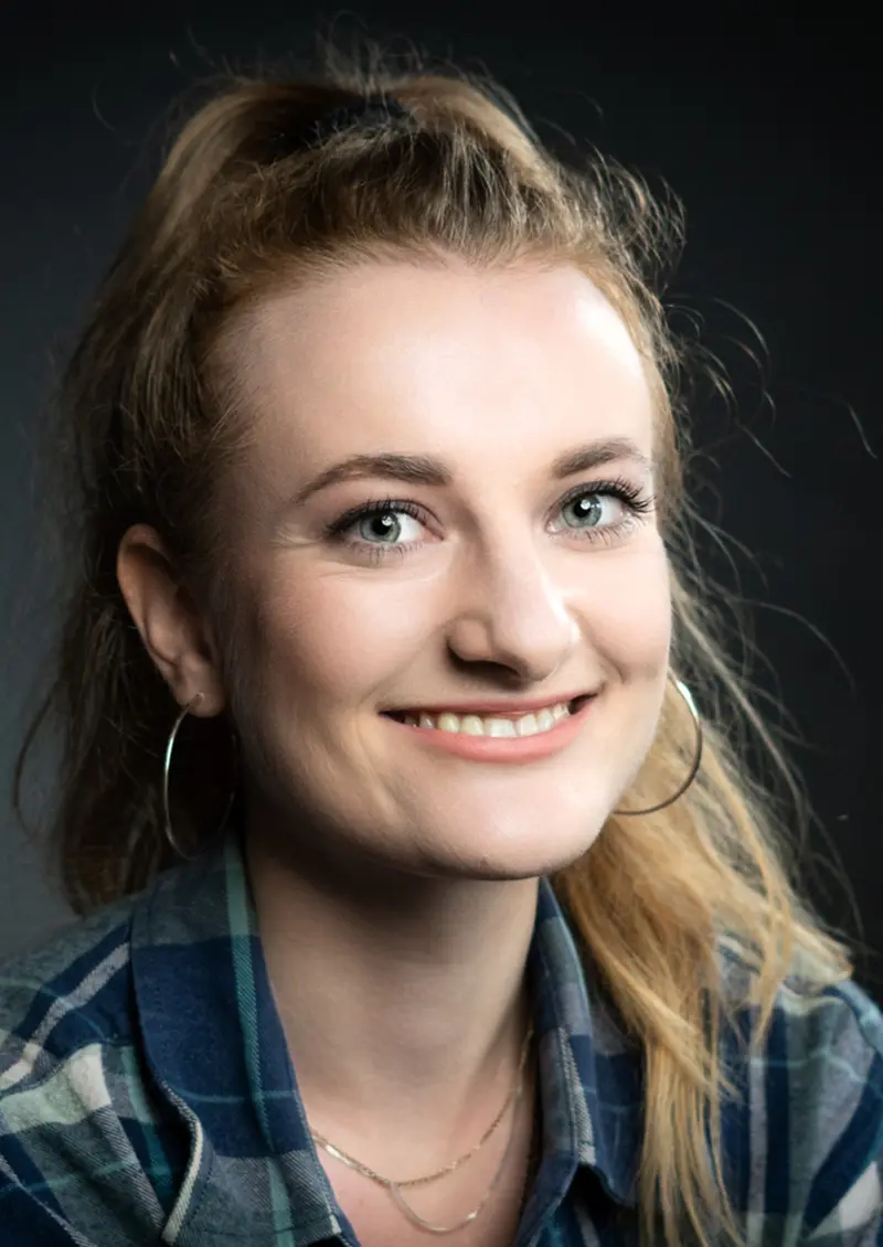 Katharina Engelmann - Absolventin der Athanor Akademie