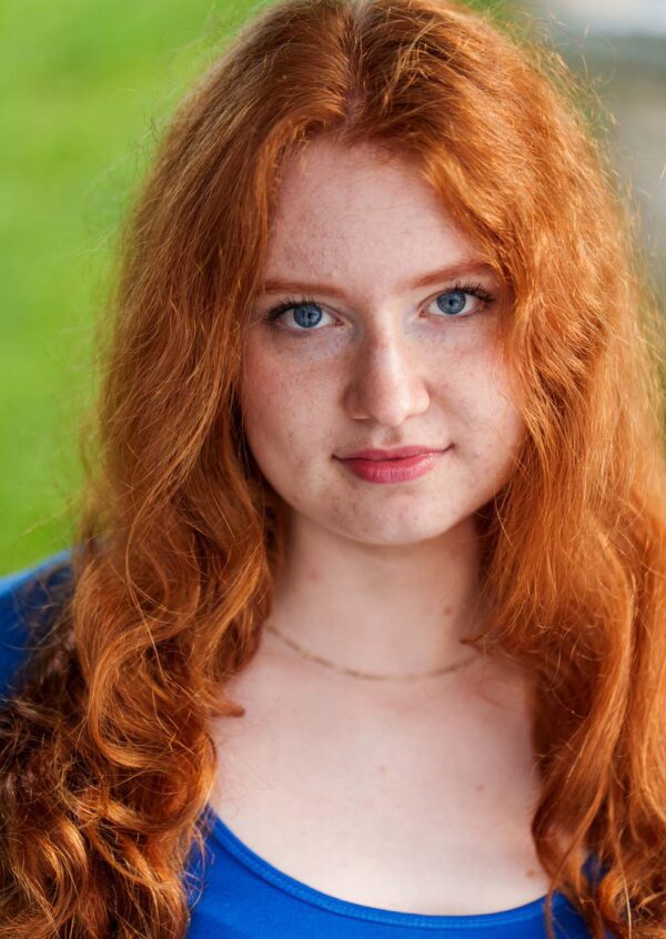 Lara Peter